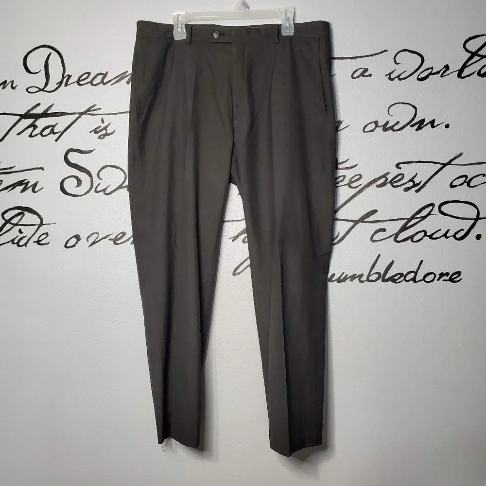 Haggar Men's 1926 Originals Gray Straight-Fit Flat-Front Dress Pants, 38W